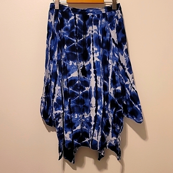Harlow Asymmetrical shaped Tye dye midi skirt - Picture 2 of 7